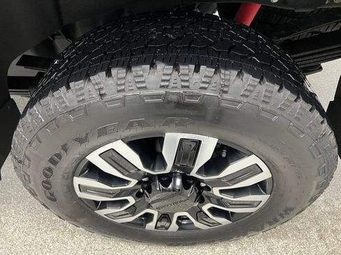 Used 2024 GMC Sierra 3500 Denali Ultimate image 16