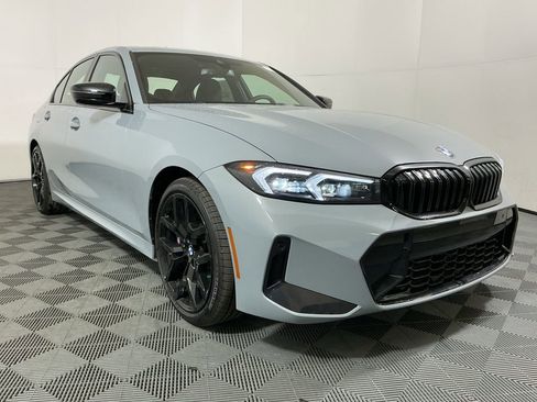 New 2026 BMW 330i Sedan w/ M Sport Package RWD image 5