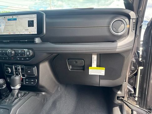 New 2026 Jeep Wrangler Unlimited Sahara AWD/4WD image 26