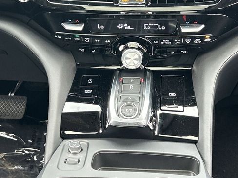 New 2026 Acura MDX SH-AWD image 22