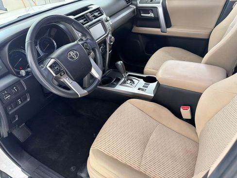 Used 2016 Toyota 4Runner SR5 RWD image 4