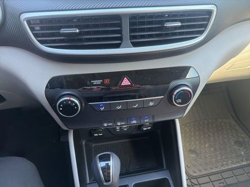 Used 2020 Hyundai Tucson SE image 7