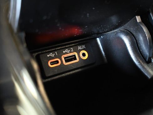 Used 2020 Nissan Maxima 3.5 SV w/ Floor Mat Group FWD image 32
