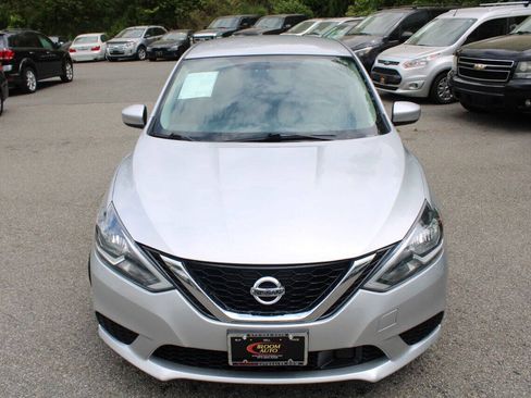 Used 2019 Nissan Sentra S FWD image 2