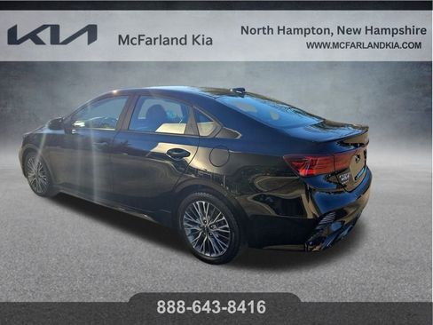 Used 2023 Kia Forte GT-Line w/ GT-Line Premium Package image 5