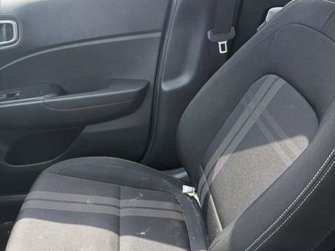 Used 2023 Hyundai Venue SEL w/ Cargo Package image 6