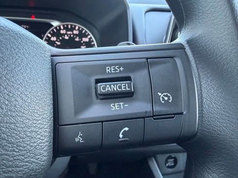 Certified 2025 Nissan Rogue S FWD image 17