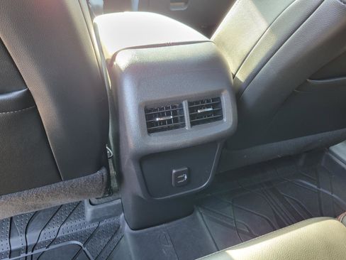 Used 2023 Chevrolet Equinox RS w/ LPO, Floor Liner Package image 15