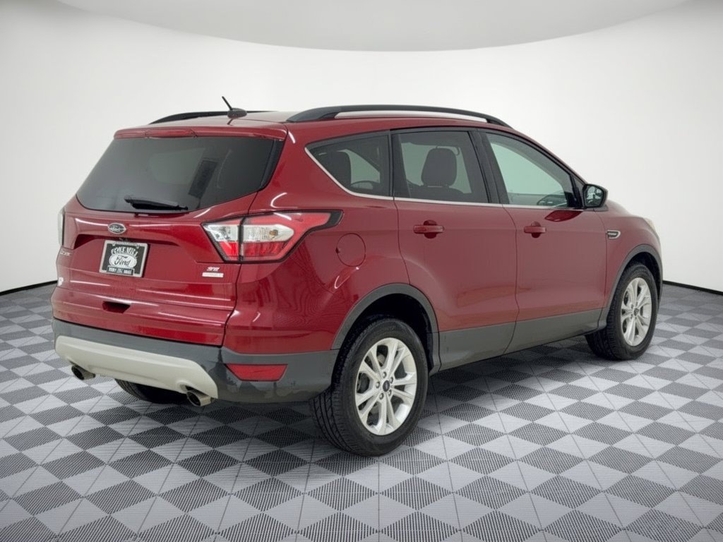 Used 2018 Ford Escape SE FWD image 9