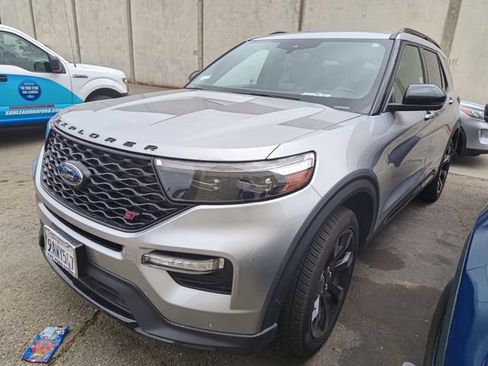 Used 2020 Ford Explorer ST w/ ST Street Pack AWD/4WD image 2