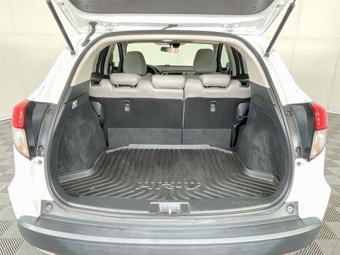 Used 2021 Honda HR-V EX image 29