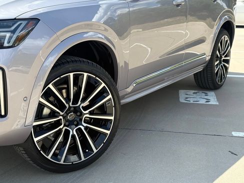 New 2026 Volvo XC90 B6 Plus w/ Protection Package Premier AWD/4WD image 7