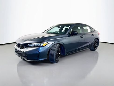 Used 2025 Honda Civic Sport image 4