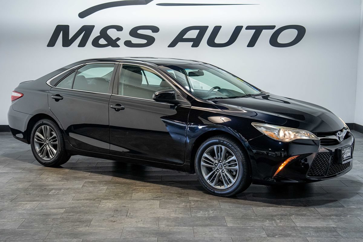Used 2017 Toyota Camry SE FWD image 8