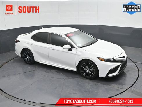 Used 2023 Toyota Camry SE image 43