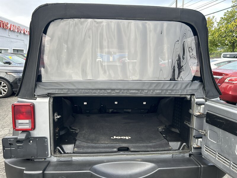 Used 2013 Jeep Wrangler Unlimited Sport AWD/4WD image 8