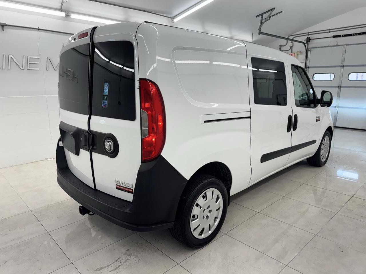Used 2021 RAM ProMaster City Tradesman FWD image 5