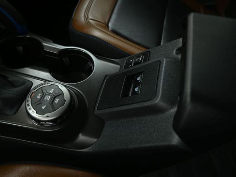 Used 2022 Ford Bronco Outer Banks image 17