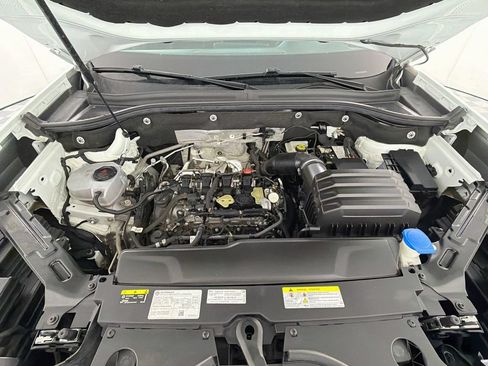 Used 2024 Volkswagen Atlas SE FWD image 32