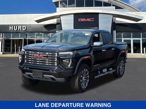 Used 2025 GMC Canyon Denali AWD/4WD image 9