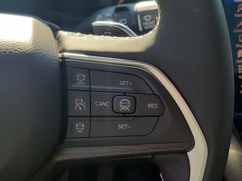 New 2026 Jeep Grand Cherokee Limited AWD/4WD image 14