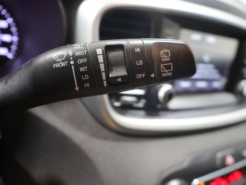 Used 2019 Kia Sorento AWD V6 image 36