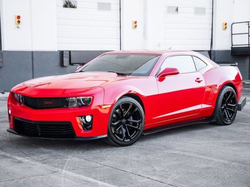 Used 2010 Chevrolet Camaro SS w/ RS Package image 32