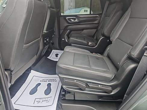 Used 2023 Chevrolet Tahoe LT w/ Luxury Package image 19