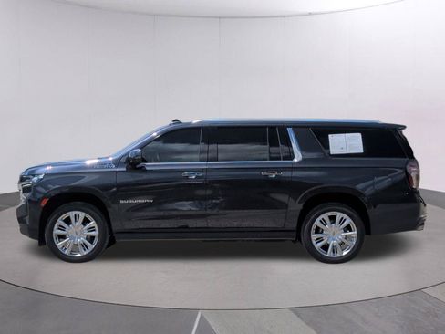 Certified 2023 Chevrolet Suburban High Country RWD image 2