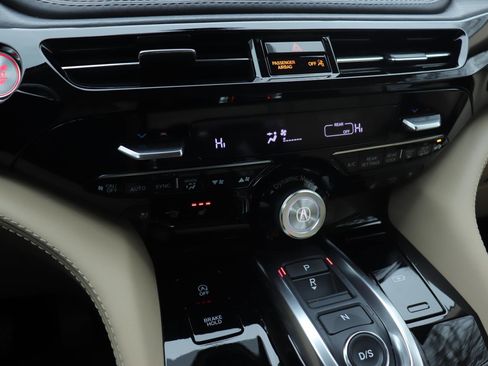 Used 2022 Acura MDX SH-AWD w/ Advance Package image 40