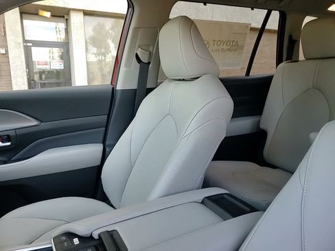 New 2026 Toyota Grand Highlander XLE AWD/4WD image 21