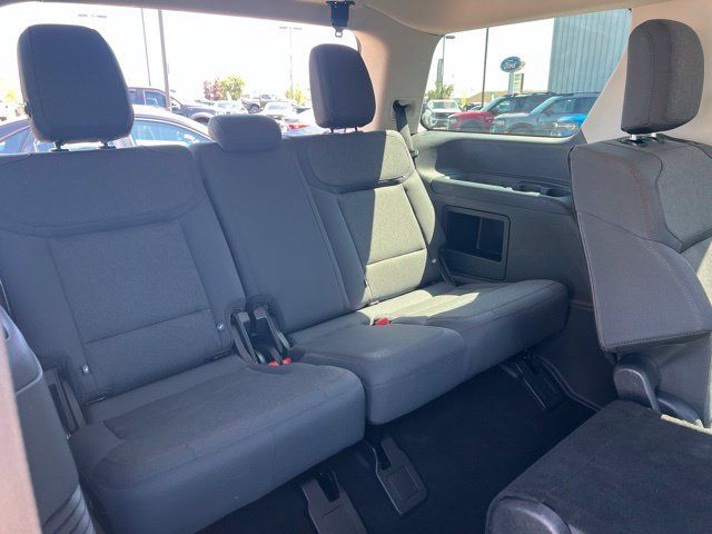 Used 2025 Ford Expedition Active AWD/4WD image 15