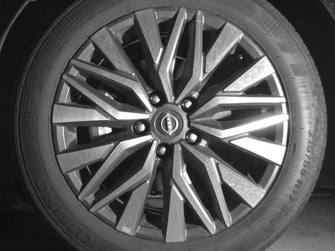 Used 2025 Nissan Altima 2.5 SV image 12