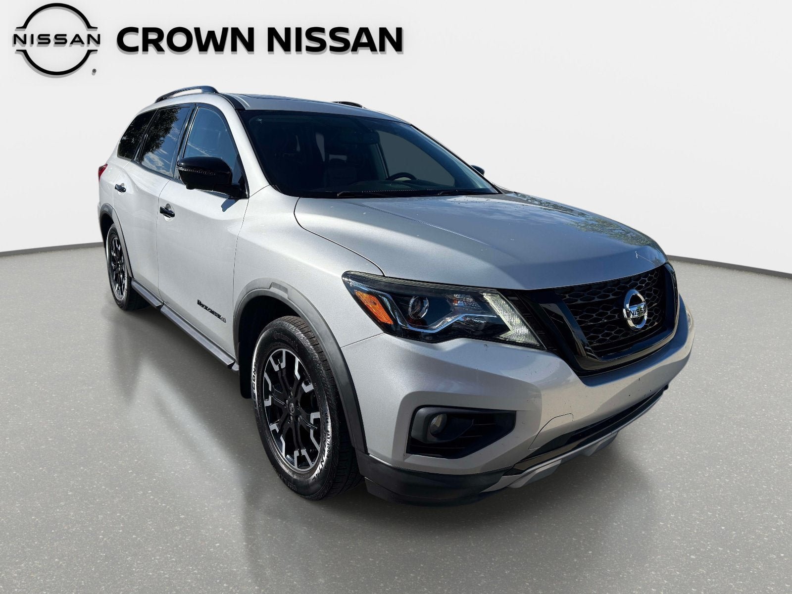 Used 2020 Nissan Pathfinder SL FWD image 10