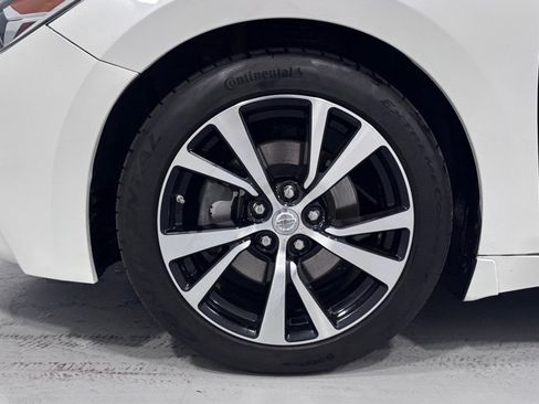 Used 2018 Nissan Maxima 3.5 SV FWD image 30