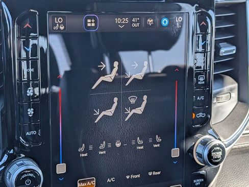 Used 2024 RAM 1500 Laramie image 33