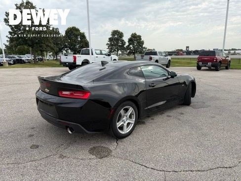 Used 2016 Chevrolet Camaro LT RWD image 14