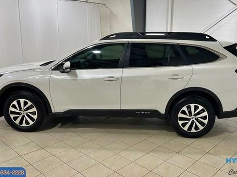 Used 2020 Subaru Outback Premium w/ Popular Package #1 AWD/4WD image 2
