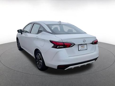 Used 2025 Nissan Versa SV FWD image 11