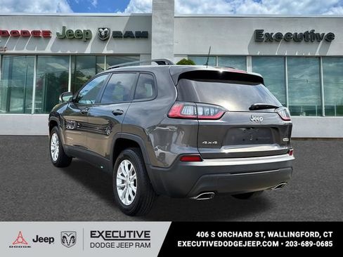 Used 2022 Jeep Cherokee Latitude Lux w/ Sun & Sound Group AWD/4WD image 2