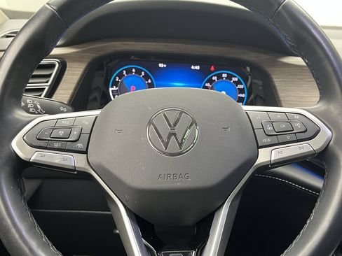 Used 2024 Volkswagen Atlas SEL Premium R-Line AWD/4WD image 17