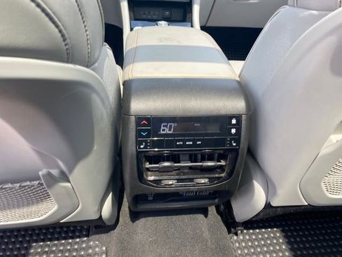 Used 2021 Jeep Grand Cherokee L Overland image 13