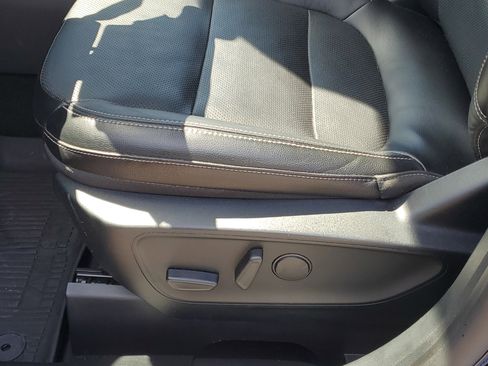 Used 2020 Ford Escape Titanium AWD/4WD image 8