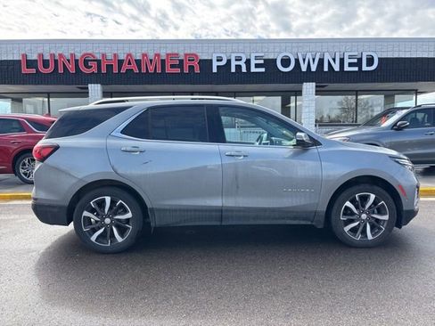 Used 2023 Chevrolet Equinox Premier image 5