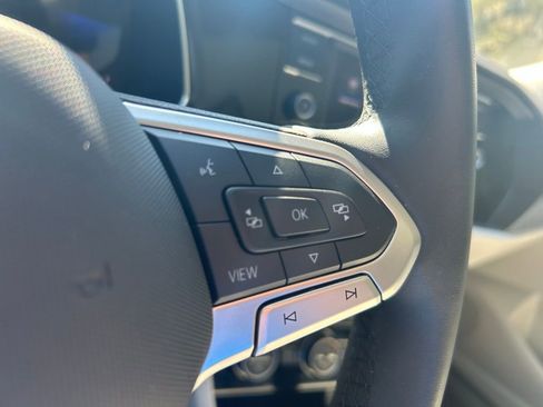 Used 2023 Volkswagen Jetta SE image 16