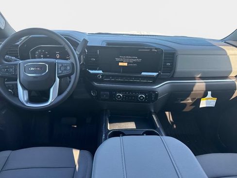 New 2026 GMC Sierra 2500 SLT w/ SLT Premium Package AWD/4WD image 13