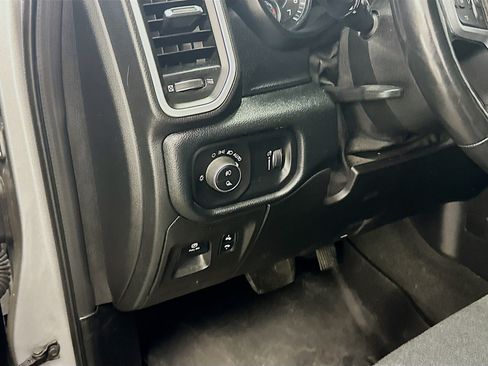 Used 2020 RAM 1500 Big Horn AWD/4WD image 18