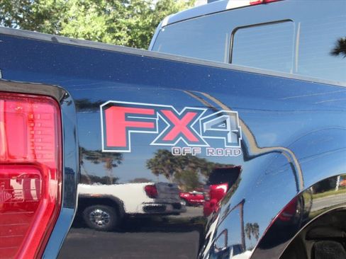 Used 2022 Ford F350 Platinum w/ FX4 Off-Road Package image 10