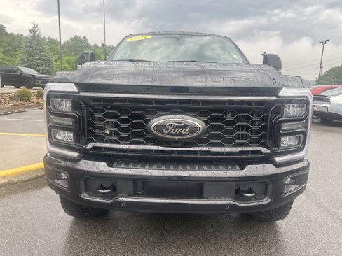 Used 2025 Ford F250 Lariat w/ Lariat Ultimate Package AWD/4WD image 3