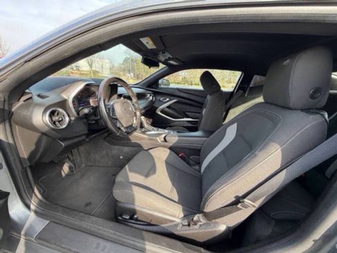 Used 2020 Chevrolet Camaro LT image 9